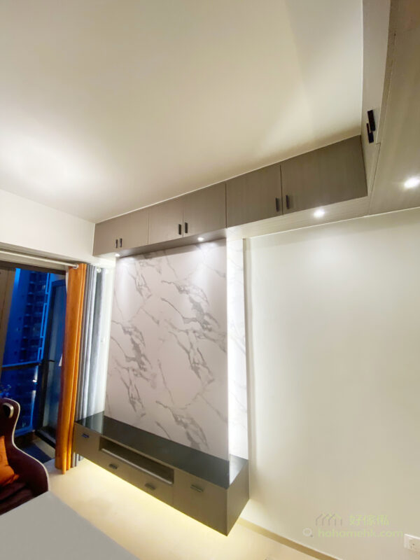 要打造輕奢風格的客廳，幫電視櫃設計一幅雲石紋背景牆能夠大大提升空間質感