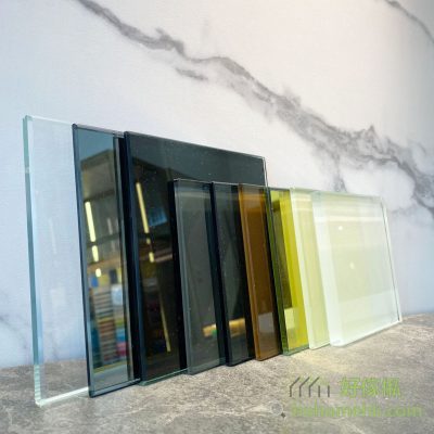 In addition to the above styles, there are other glass options such as frosted glass, mirror bottom glass, and other colors of painted bottom glass to match your desired home style!