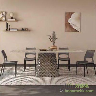 The dining table can seat 6-8 people, suitable for family dinners, can also be placed in the office meeting, meeting guests and meetings are no problem.