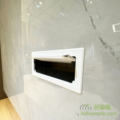 As long as you order furniture, communicate with the designer about the placement of the TV or other audio and video products, you can pre-open holes in the back or background wall of the TV cabinet, and install the wire box cover. If you need to install the TV wall rack, you can also provide the dimensions to the designer, so that the factory can arrange the hole in advance, leaving room for the installation of the TV rack.