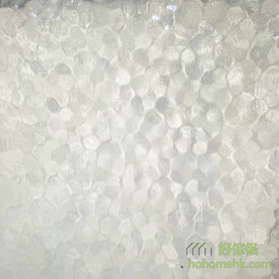 The unique wave pattern of water grain glass adds a fresh and comfortable style to the home.