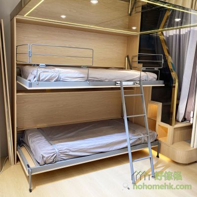 The double-layer deformation bed displayed in Shimen City is a 3-foot style, and you can also order 3 feet up and 4 feet down, or do one of the rollover beds on or off alone. The length of the bed frame can be 1.9 meters or 2 meters, and there is no problem in stretching your feet when sleeping.