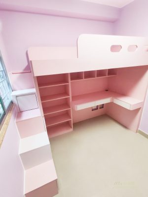 The wall next to the window is the staircase cabinet, and there can be longer space to extend the steps, and the height of each step can be more suitable for ascending and descending. Girls do not need to climb up and down the ladder, can cultivate their elegance step by step from a young age.