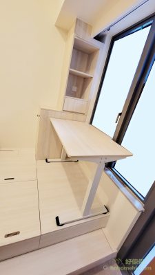 The electric lift table is placed facing the window. When you are tired, you can look up and look at the scenery outside the window, which helps relieve the pressure and fatigue of work.