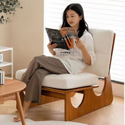 Sit back and have a nice quiet time. Cloud leisure chair, bring bright smile into daily life. Drink tea, read a book, simply stay anytime, anywhere enjoy a lazy life, easily do a "half lying"