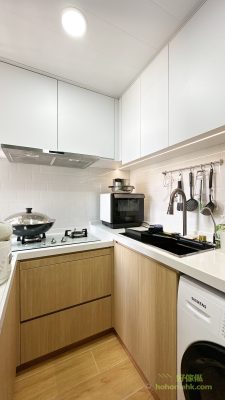 If there is a BB family, but also need a place to put milk powder, disinfection machine and so on, so if your kitchen is wide enough, order a set of U-shaped kitchen cabinets is also a very good choice, more than a work surface, in the kitchen will be a lot of convenience.