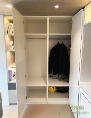 To make a loft, you have to use up all the space. The lower layer of the attic can pick one side of the wardrobe, generally the lower layer is empty 1.7-1.8 meters high, used to make a wardrobe can be a very standard size wardrobe, not afraid of the wardrobe storage space will not be enough.