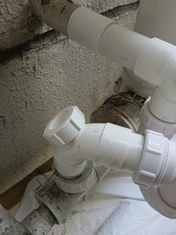 企缸加隔氣杜絕臭味！簡單一個步驟，可以受惠廿年！