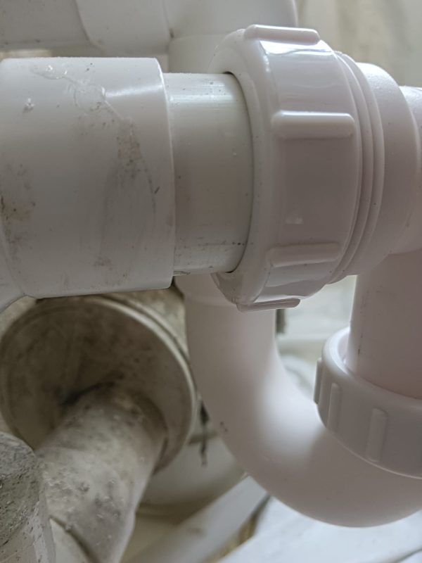 企缸加隔氣杜絕臭味！簡單一個步驟，可以受惠廿年！