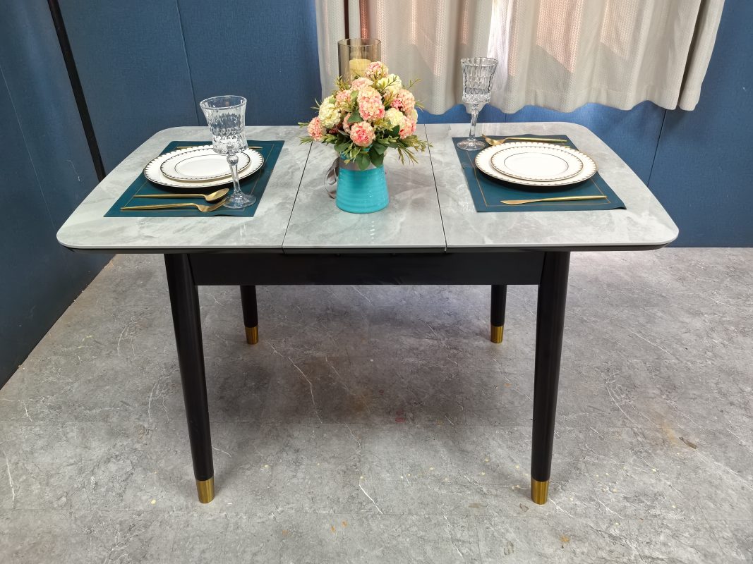 工廠實拍: Lillian實木岩板餐枱，收起0.9米，打開1.2米長，亮光意大利灰岩板，配黑腳