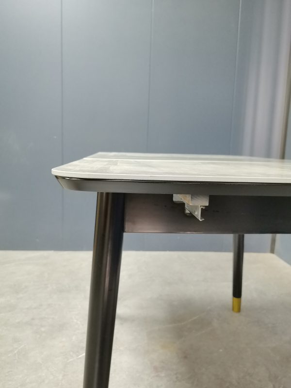 工廠實拍: Lillian實木岩板餐枱，收起0.9米，打開1.2米長，亮光意大利灰岩板，配黑腳
