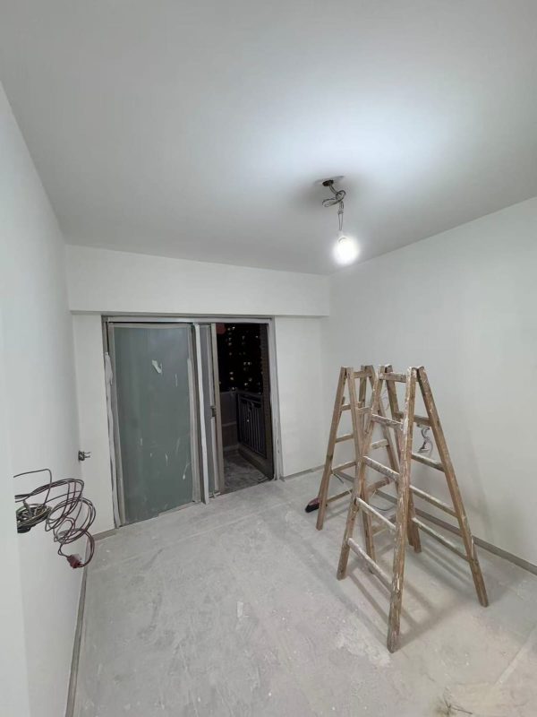 碧堤半島全屋剷底批灰油油完成！