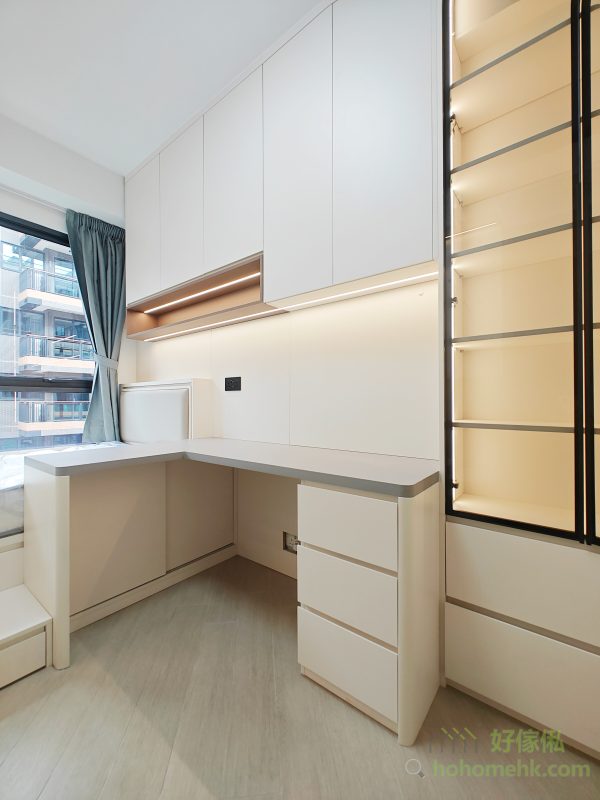 奶油風睡房設計不但時尚耐看，還能輕鬆搭配不同的家居風格。這種百搭的特性讓每一處細節都充滿未來感，無論是簡約、北歐，還是現代風格，都能完美融合，為你打造專屬的私人空間。