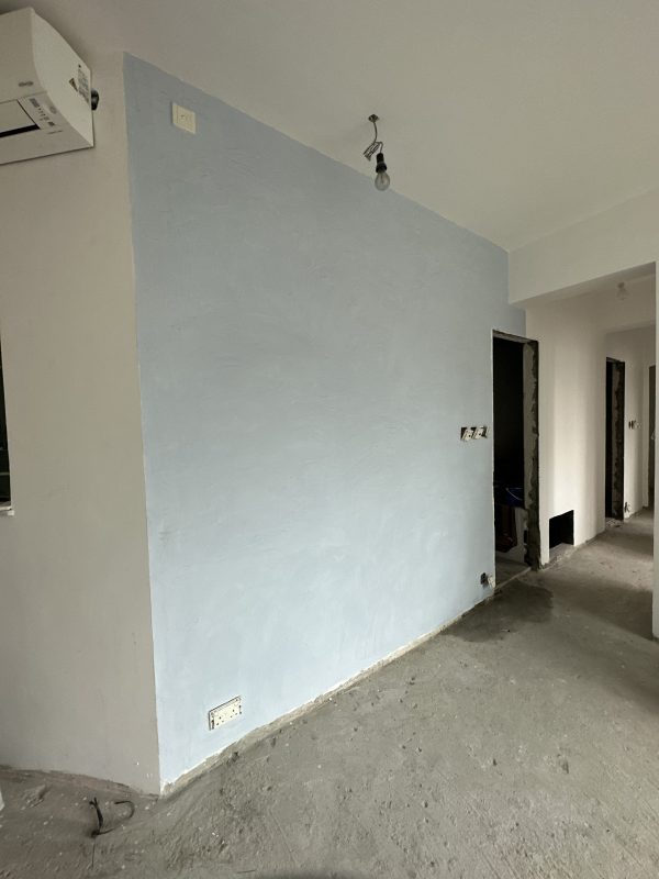 想簡簡單單做一幅特色牆或背景牆在餐枱旁邊？或者鋼琴或電視機後面？可以試試用油漆做藝術牆，我們選用立邦藝術漆，可以做出不同的紋理效果，精緻得來又不會太浮誇，就算屋企是日系或簡約風都襯得到！好傢俬門市有不同的藝術漆樣板，可以參考一下哪款風格最適合你啦！