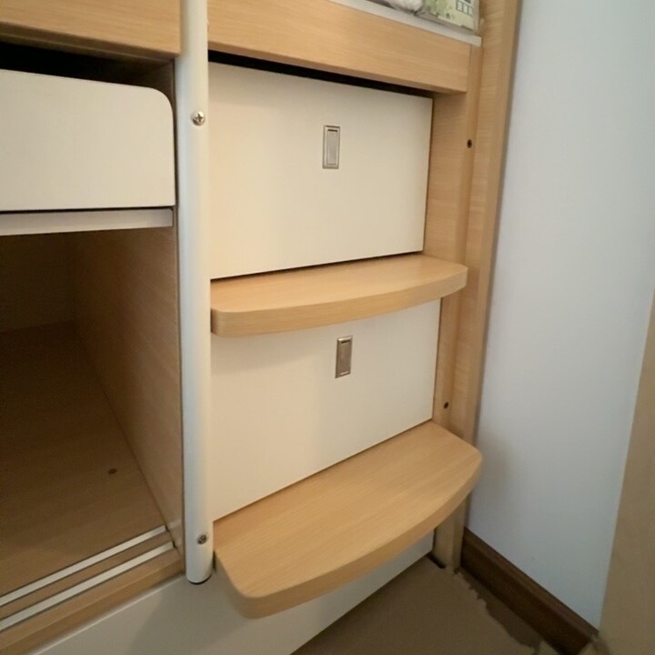 Gina半高床連子母床實拍圖